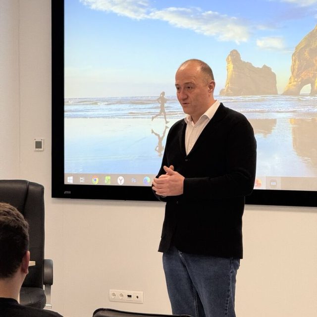 photo_2025-11-22_14-54-17